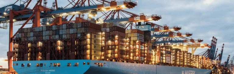 אין צפי לחידוש השיט דרך הים האדום ותעלת סואץ.